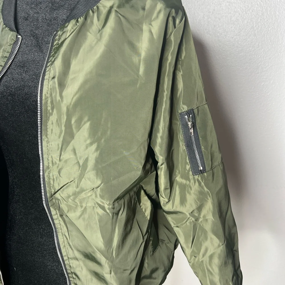 Jacket - Picture 2 of 4